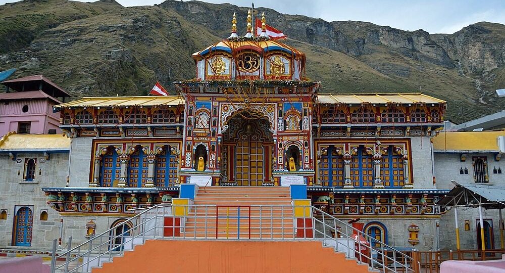 Unveiling the Ultimate Badrinath Yatra. A Spiritual Journey Like No Other.